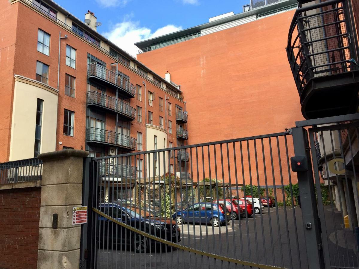 City Centre Belfast Free Parking Kültér fotó